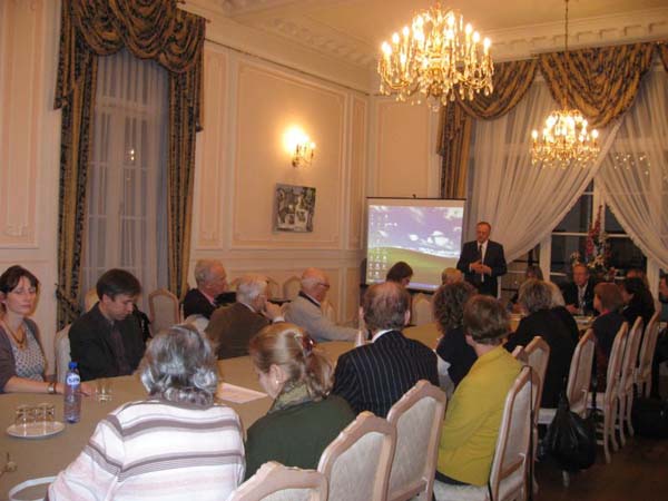 На конференции «Язык как отражение ментальности»