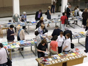 На открытии книжной выставки