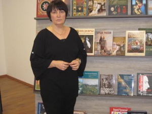 Т. Иринархова представляет программу книжной помощи ДРЗ