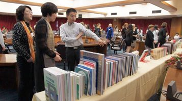 На выставке