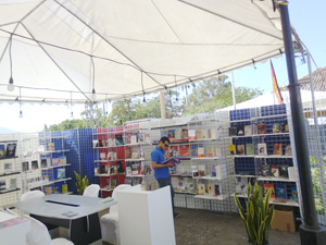 книжная экспозиция – дар Дома русского зарубежья представительству Россотрудничества в Никарагуа