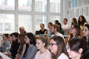 студенты философского факультета, изучающие русский язык
