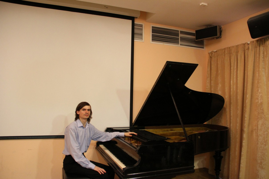 Концерт пианиста Александра Трухина «От классики до современности» 