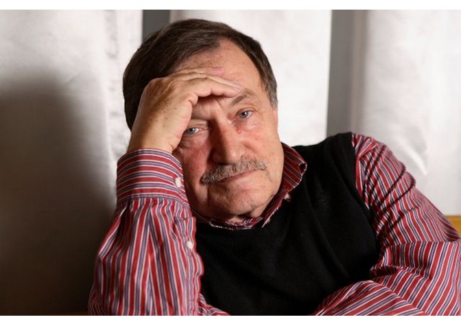 в п аксенов