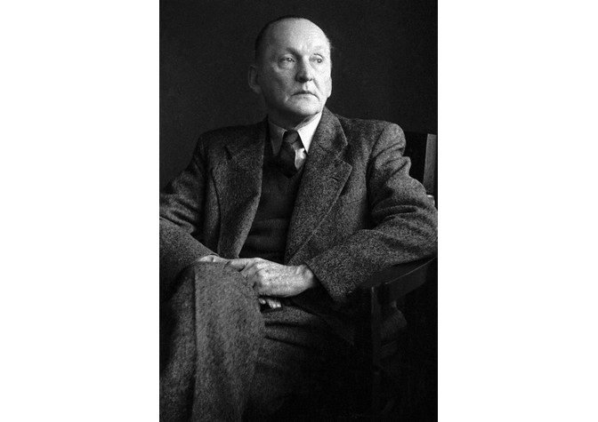 Бесплатная лекция-экскурсия «Александр Вертинский. Три жизни “Русского Пьеро”»