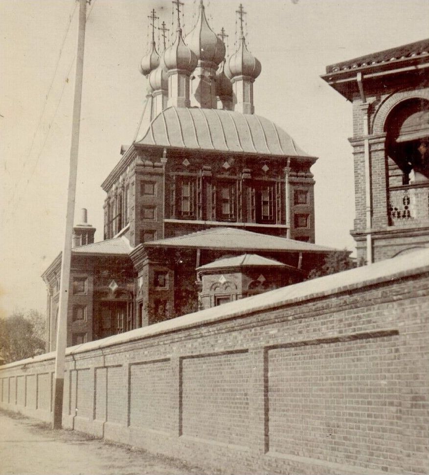 Вид на Богоявленский храм с северной стороны. 1900-е. Источник: