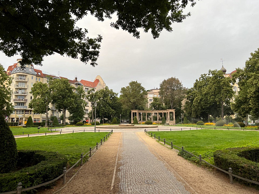 Виктория-Луизе-плац. Август 2022. Источник: https://ru.foursquare.com/v/viktorialuiseplatz/4b1673f7f964a52043b923e3/photos