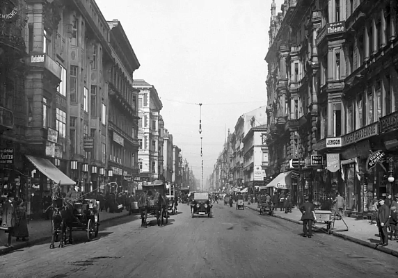 Газетный квартал Кройцберг (Kreuzberg). 1925