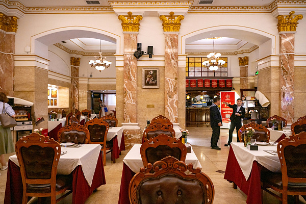 Ресторан гостиницы «Модерн». Сентябрь 2024. Фото Елизаветы Кириной