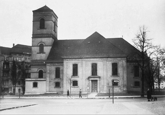 Протестантская муниципальная и приходская церковь Луизенкирхе. Конец 1950-х. Источник: https://pastvu.com/p