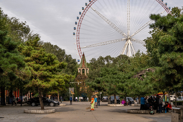Вход в Харбинский парк развлечений. Сентябрь 2024. Фото Елизаветы Кириной