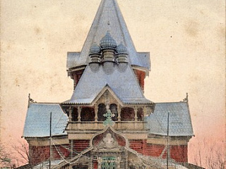 Свято-Николаевский храм (раскрашенная почтовая открытка). 1910-е