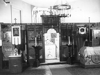 Внутренне убранство Введенской церкви (Бульвар Монпарнас, 10). 1928. Архив РХД, Париж