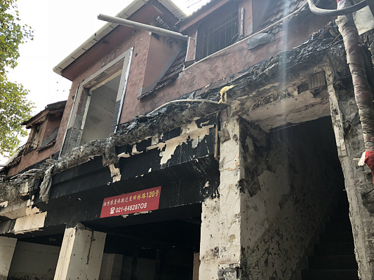 Здание по адресу: 1389, Юйюань лу до реконструкции. Август 2018. Фото Михаила Дроздова