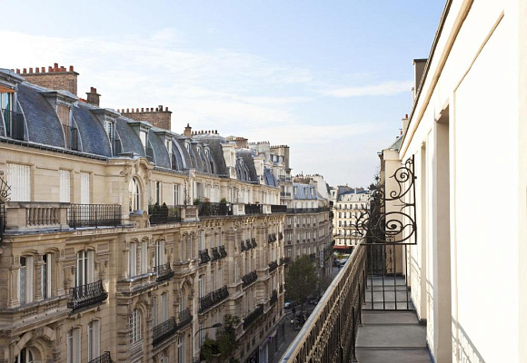 Вид из отеля «Mayflower Paris Opera 4*». Рю де Моску, 34. Источник: https://www.booking.com/hotel/fr/hotel-mayflower.ru.html?ysclid=mffbk6ogea42504322&activeTab=photosGallery&ds=um1RhM1HPvGpEU3N