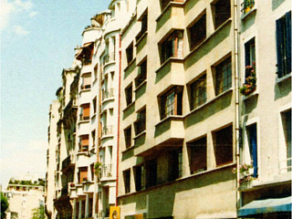 Современное здание на месте дома № 59. 1996. Фото Д. Циммера. Источник: https://www.dezimmer.net/Nabokov'sWhereabouts/whereabouts.htm