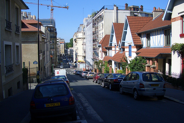 Рю Давьель (rue Daviel). Июль 2008. Фото Манфреда Шрубы