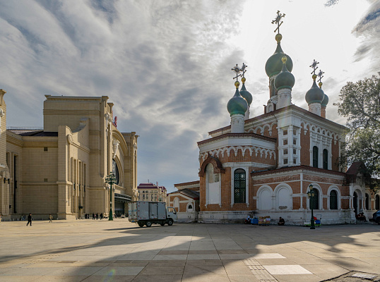 Общий вид на Иверскую церковь со стороны апсиды. Сентябрь 2024. Фото Елизаветы Кириной