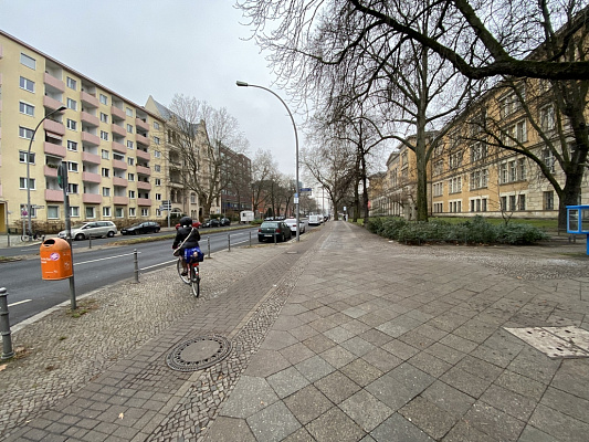 Бундесаллее (бывшая Кайзераллее). Наши дни. Декабрь 2021. Фото Алексея Урбана